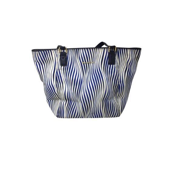 Vera Bradley Ella Tote in Blue and White Wavy Stripes - Picture 13 of 16
